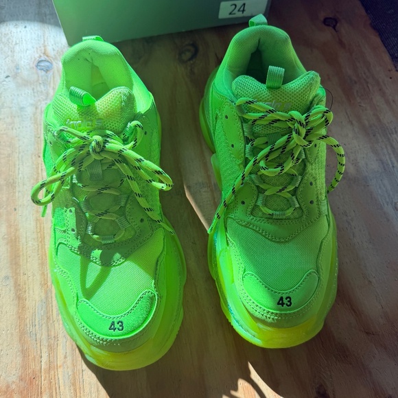 Balenciaga Men's Yellow Triple S Sneaker 'Fluo' Size 10 - Picture 1 of 11